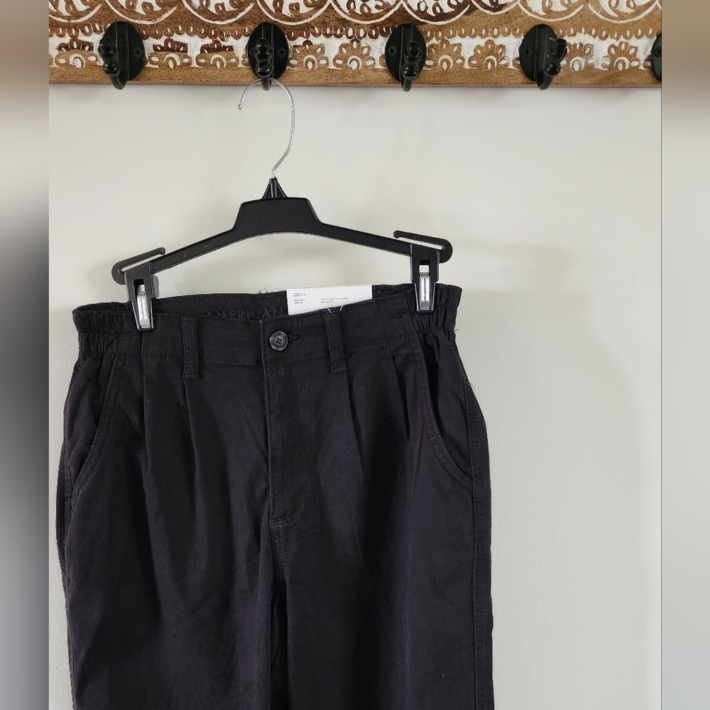 AEO Mom Pant Stretch Size 4 (27) Short Black NWT